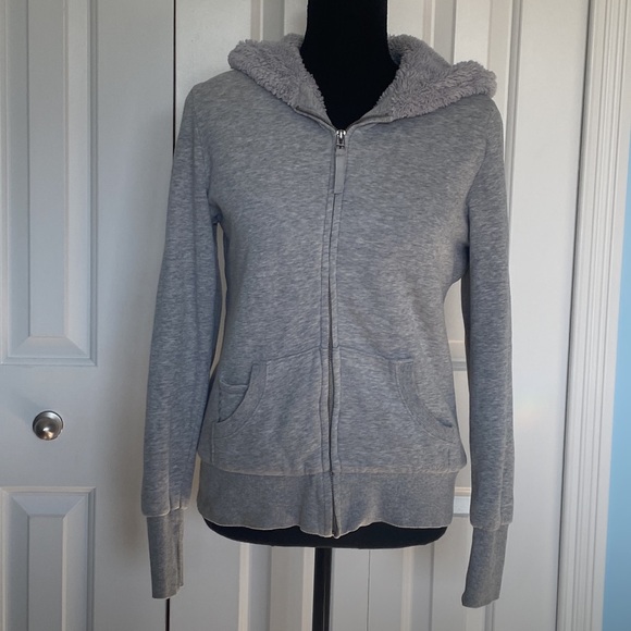Kirra Grey Medium Faux Fur Super Soft Zip Up Hoodie Jacket With Pockets - Picture 2 of 14